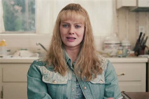 How Margot Robbie Became Tonya Harding in I, Tonya