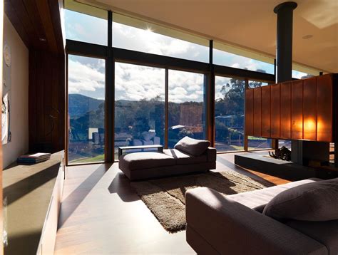 Cruciform architecture with magnificent mountain views | Architecture