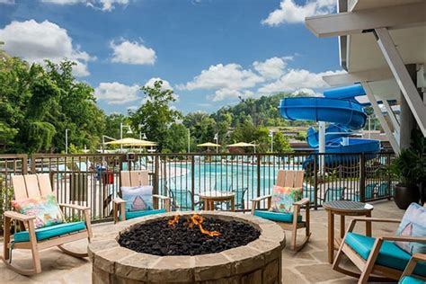 Margaritaville Resort Gatlinburg Pool: Pictures & Reviews - Tripadvisor