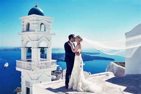 Elegant Santorini Wedding at Theros Wave Bar | Junebug Weddings