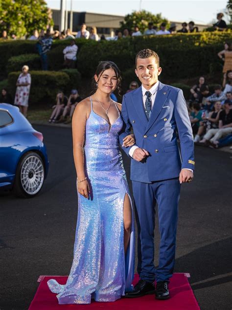 Toowoomba formals: Harristown State High School 2022 formal at Highfields Cultural Centre | photos