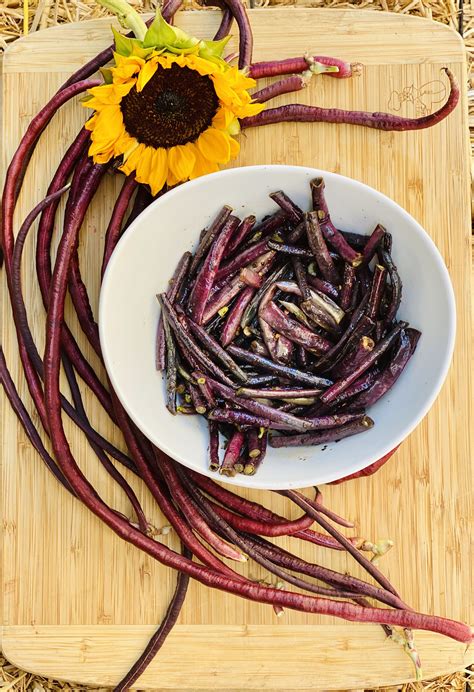 15 Minute Spicy Thai Purple Podded Yard Long Beans Recipe — Molé Mama