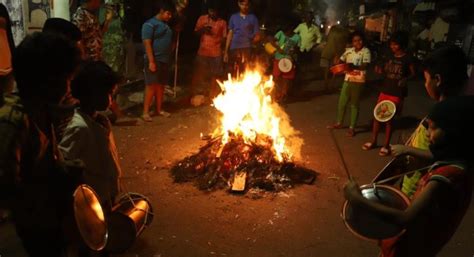 MYLAPORE TIMES - Youths in some colonies hold Bhogi event. Light smoggy ...