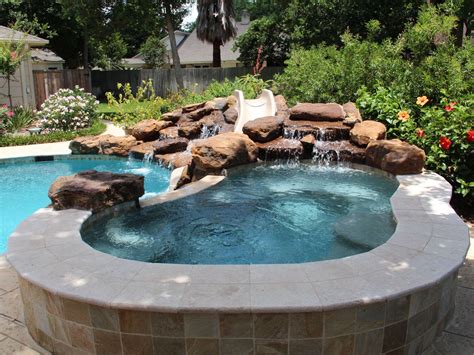 Free Pool With Jacuzzi Basic Idea | Home decorating Ideas