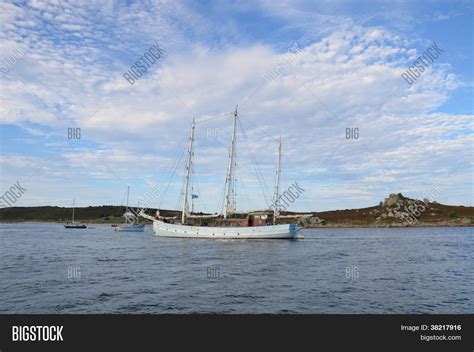 Three Masted Sailing Image & Photo (Free Trial) | Bigstock