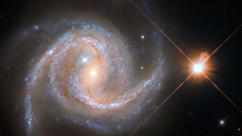 Milky Way stars photobomb spiral galaxy in stunning Hubble photo | Space