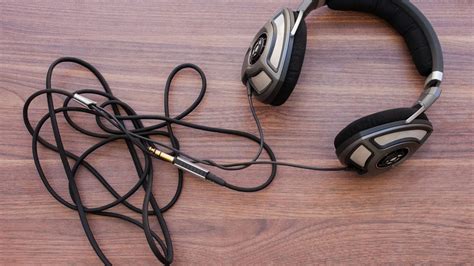 Sennheiser HD 700 review: Among the best-sounding audiophile headphones - CNET