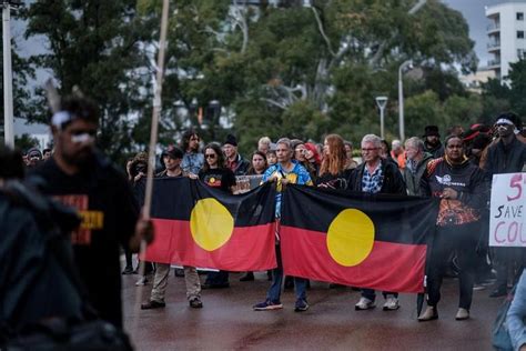 Australia buys rights to Aboriginal flag, ending long dispute | The Straits Times