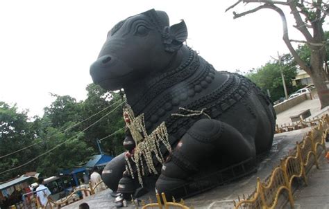 Bull Temple Bangalore: Architecture, Timing