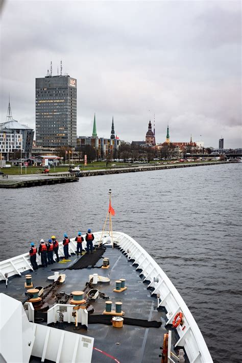 USCGC Hamilton (WMSL 753) arrives in Riga, Latvia > U.S. Naval Forces Europe and Africa / U.S ...