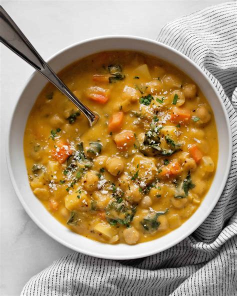 Easy Chickpea Soup with Carrots and Potatoes - Last Ingredient