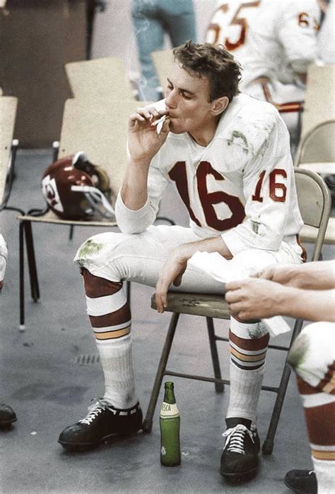 Len Dawson, QB of KC Chiefs, halftime of Super Bowl 1, Jan 15, 1967, Los Angeles : r/OldSchoolCool