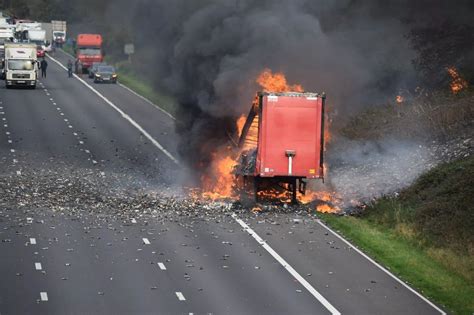 Dramatic images show lorry engulfed in flames on M1 - Leicestershire Live