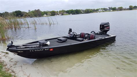 Bass Fishing Boats Prices 15 Of The Best All Time [pics] - fishing tips ontario