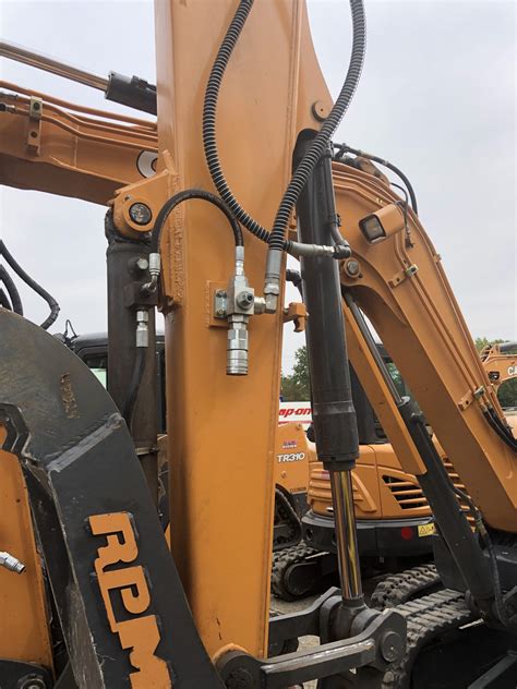 How to Use the Stucchi Hydraulic Diverter Valve Solution for Excavators ...