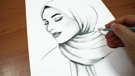 رسم فتاة بجنحان بالرصاص