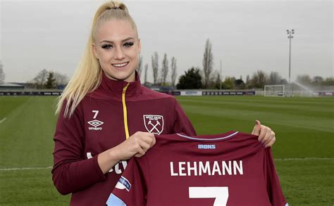 Alisha Lehmann pens new West Ham United contract | West Ham United F.C.