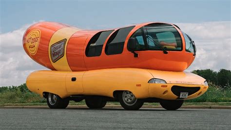 Oscar Mayer Wienermobile Pops Up on AirBnB... Seriously | AutoTrader.ca