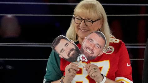 "F*ck You, Congratulations": Jason Kelce Congratulates Travis Kelce ...