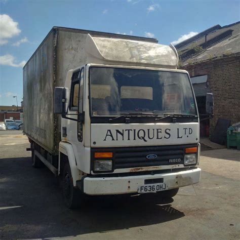 Ford Cargo 0813 4x2 7.5 Ton aluminium box lorry with tail lift ...