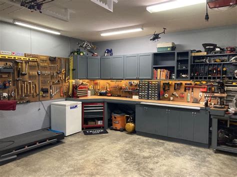 Woodworking Tool Storage and Bench | Garage interior, Garage workshop ...