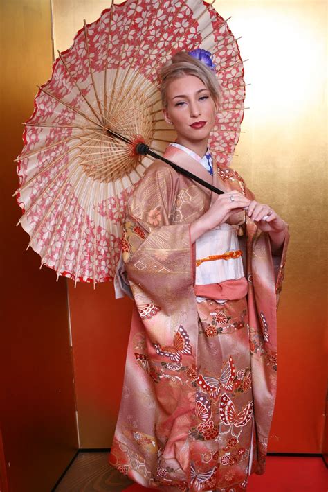 Explore Japan like Japanese in Kimono - Stevie Wong