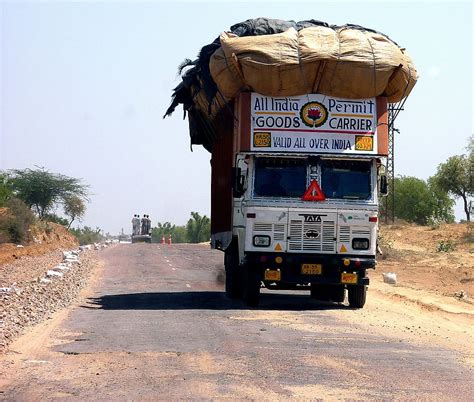 HD wallpaper: white delivery truck, india, overloaded, cars, vice ...