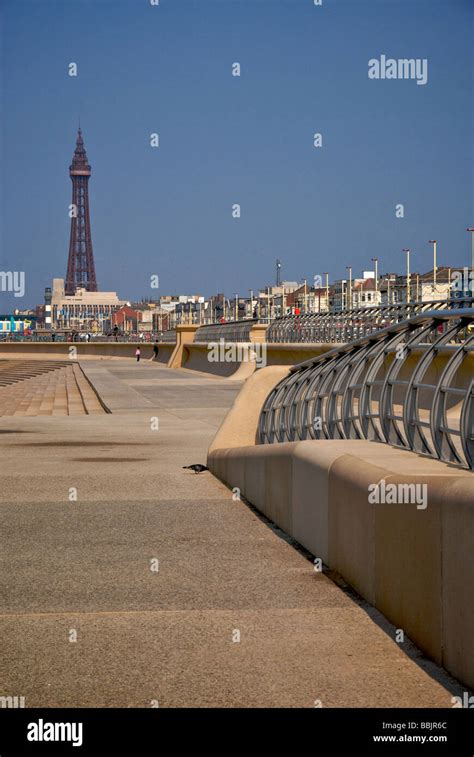 Blackpool promenade hi-res stock photography and images - Alamy