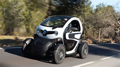 Renault Twizy (2012-2021) review | DrivingElectric