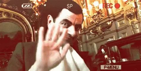 Mr Bean Waving GIF - Mr Bean Waving Yes - Descubre y comparte GIF