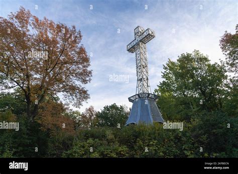 Mont Royal Cross, Mont Royal Park, Montreal, Canada Stock Photo - Alamy