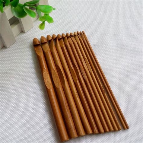 BAMBOO CROCHET HOOKS - INLINE - INCLUDES 12 PIECES — GuChet.com - Yarns ...