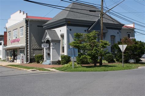 Old First National Bank and State Historical Marker - Clio