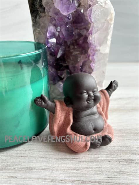 How to Use a Feng Shui Laughing Buddha Statue for Good Fortune!