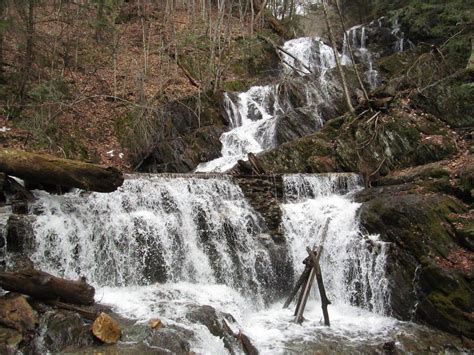 15 Amazing Waterfalls in Massachusetts - The Crazy Tourist