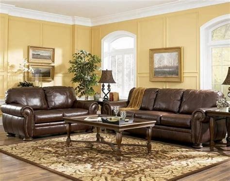 Stunning Paint Colors For Living Rooms With Dark Furniture - ViralDecoration | Brown living room ...