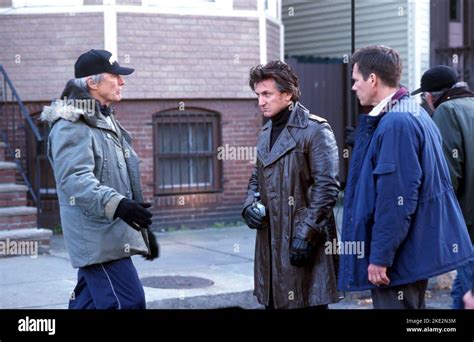 MYSTIC RIVER, CLINT EASTWOOD, SEAN PENN, KEVIN BACON, 2003 Stock Photo ...