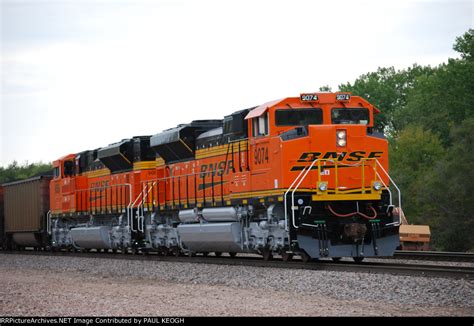 The Two Newest SD-70ACe's stop for a Red Prior to the BNSF Lincoln yard.