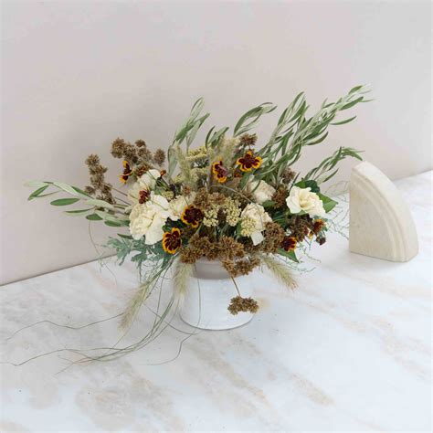 The Laurel Canyon Arrangement – Matriarch Floral & Gifts