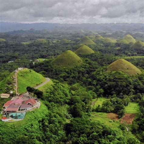 Chocolate hills in Philippines : r/backpacking