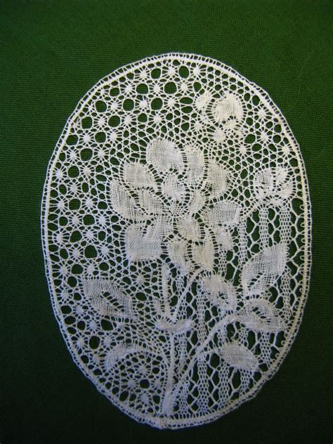 Kumiko Nakazaki Binche lace design | Bobbin lace patterns, Bobbin lace ...