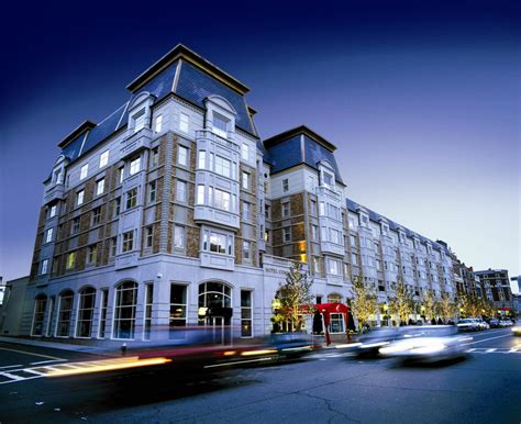 Hotels Near Fenway Park | Best Hotels in Boston