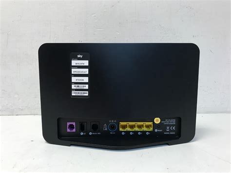 Sky Q Hub SR203 Wireless Broadband Router