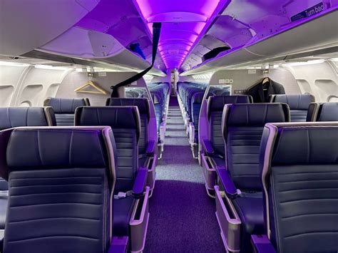 What Is It Like to Fly on United's Upgraded Airbus A319? - Business Traveler USA