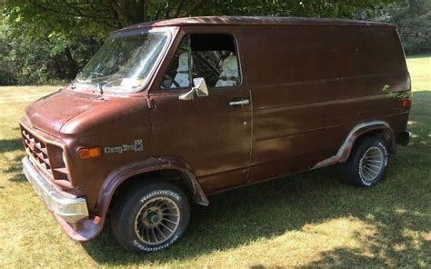 Shorty Style: 1978 Chevrolet G20 | Chevy van, Chevrolet, Day van