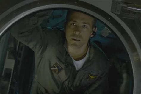 Ryan Reynolds, Jake Gyllenhaal Alien Thriller 'Life' to Close SXSW Film ...