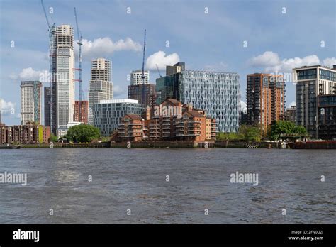 nine elms skyline, wandsworth, london, england Stock Photo - Alamy