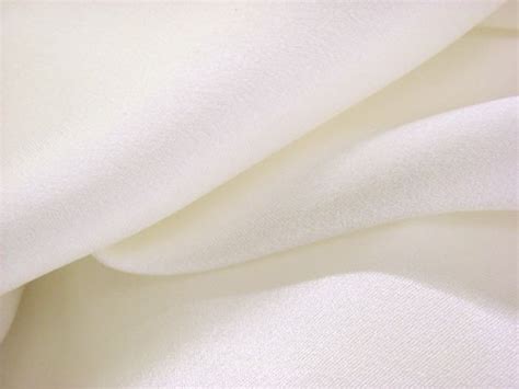 Silk Charmeuse Fabric Diamond White > Satin Fabrics > Vogue Fabrics