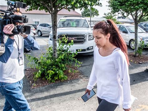 Stepmom Of Missing NH Girl Waives Arraignment On 2 Perjury Charges ...