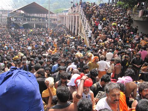 Sabarimala Row : 11 women activists from Chennai return amid protests - The Indian Wire